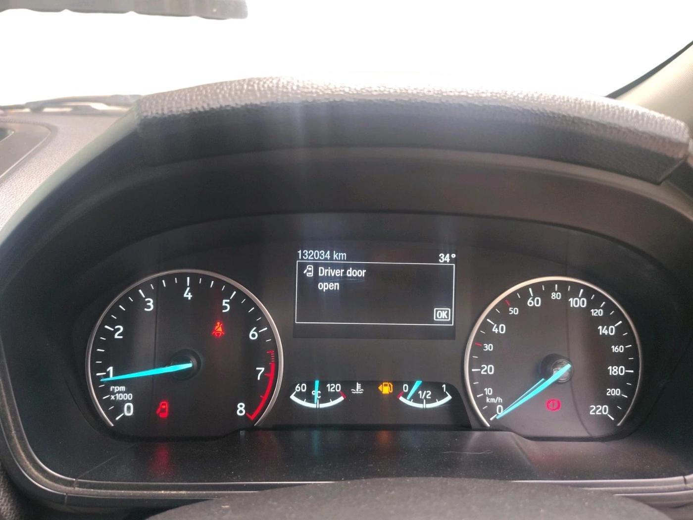 2020 Ford Ecosport TITANIUM + 1.5L PETROL, Petrol, Manual, 1,32,034 km, interior