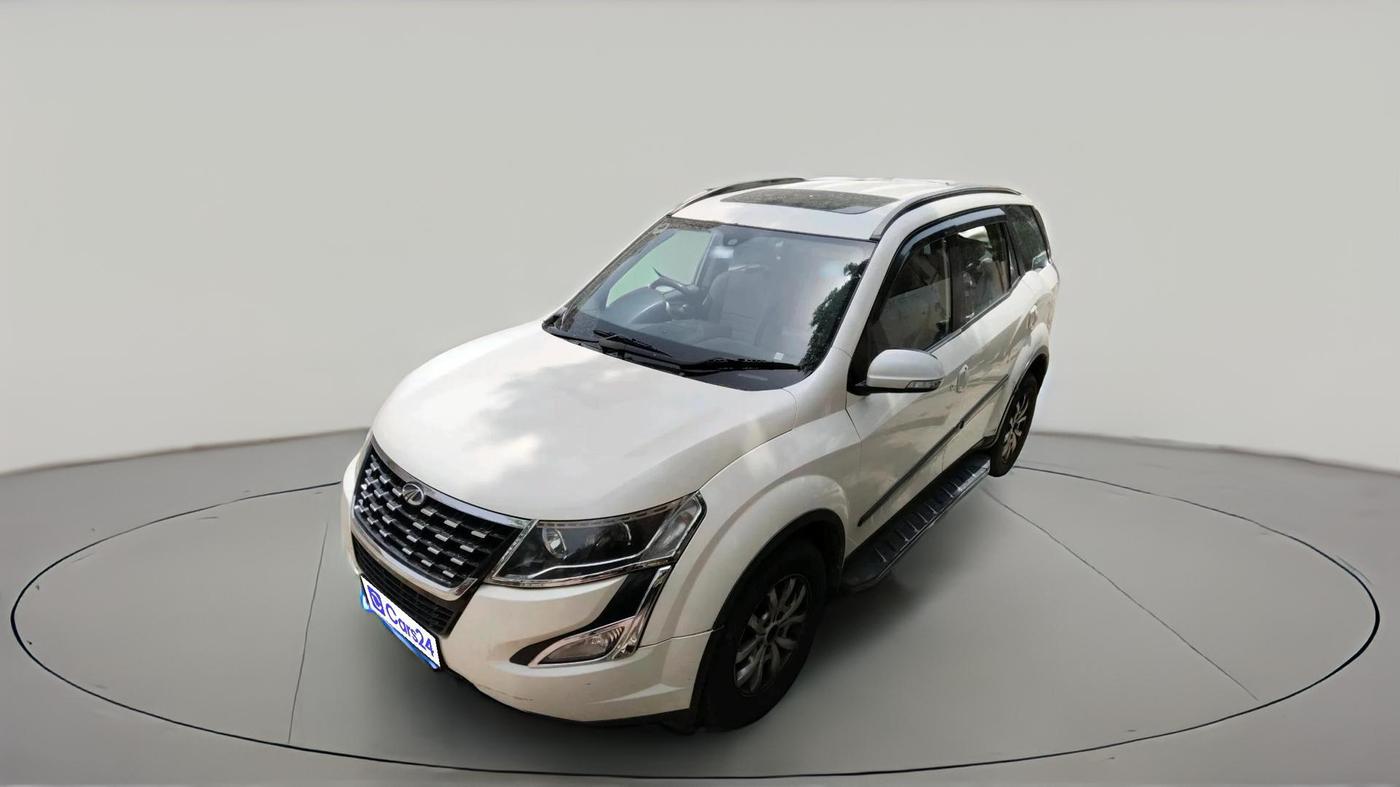 2018 Mahindra XUV500 W9, Diesel, Manual, 1,35,085 km, exterior