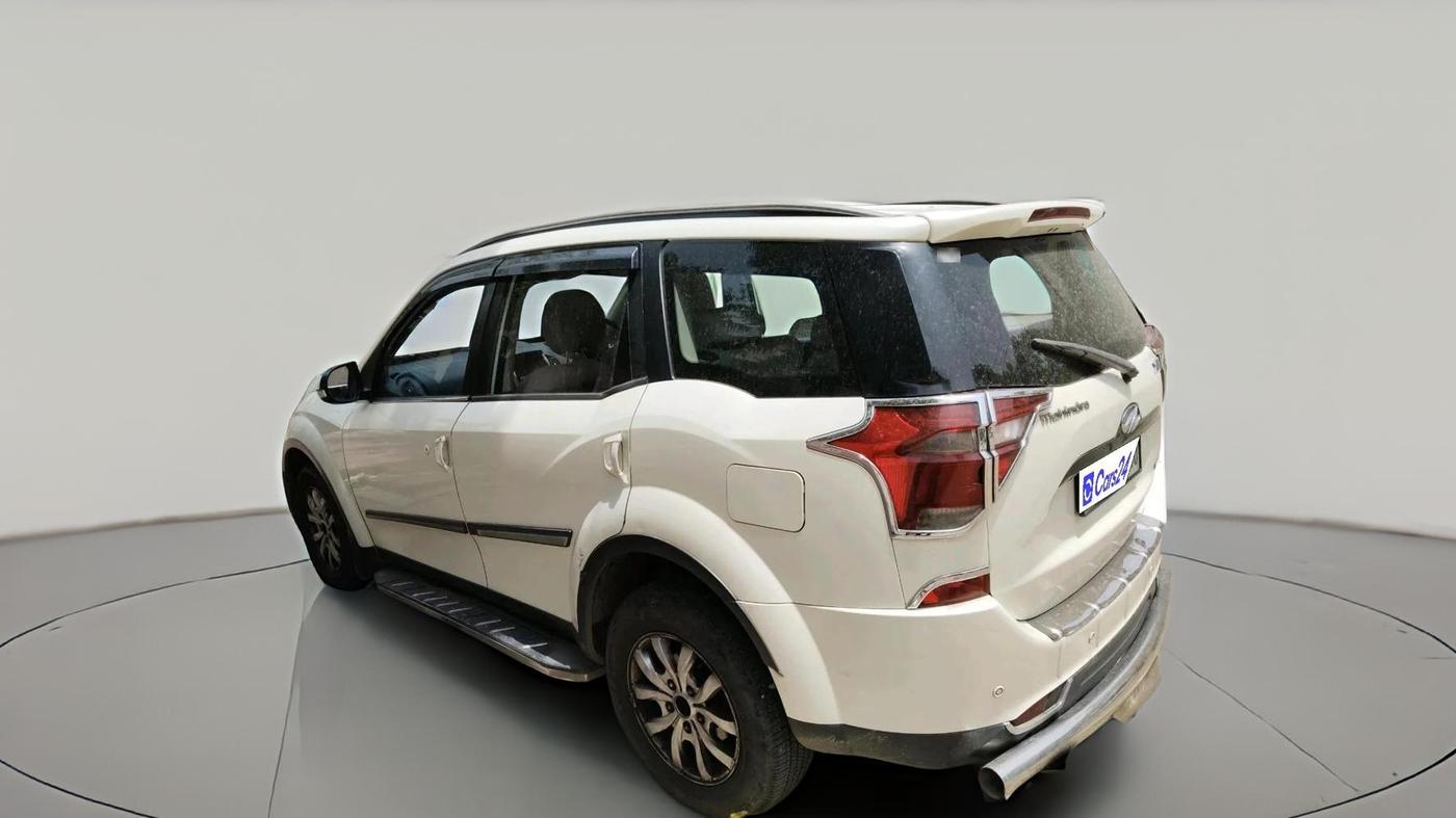 2018 Mahindra XUV500 W9, Diesel, Manual, 1,35,085 km, exterior