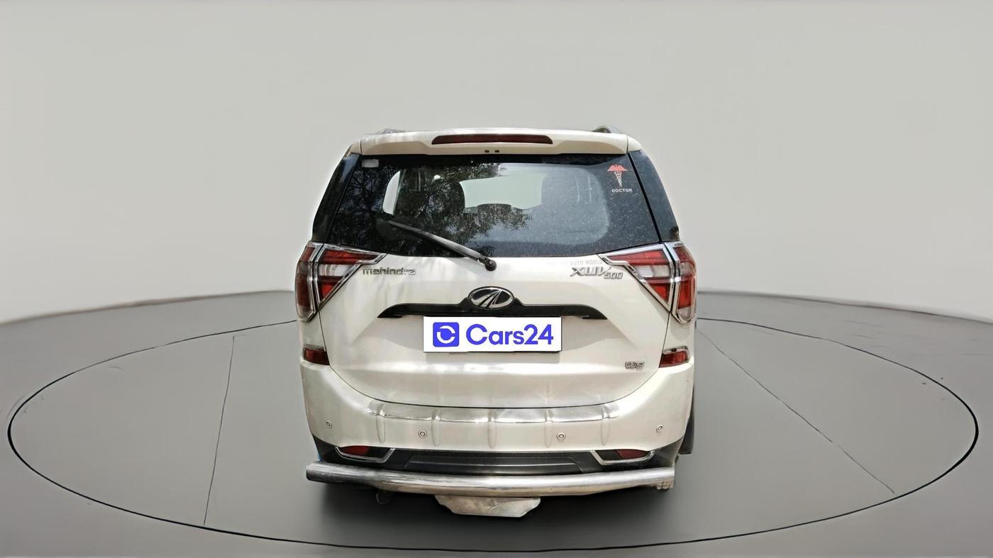 2018 Mahindra XUV500 W9, Diesel, Manual, 1,35,085 km, exterior