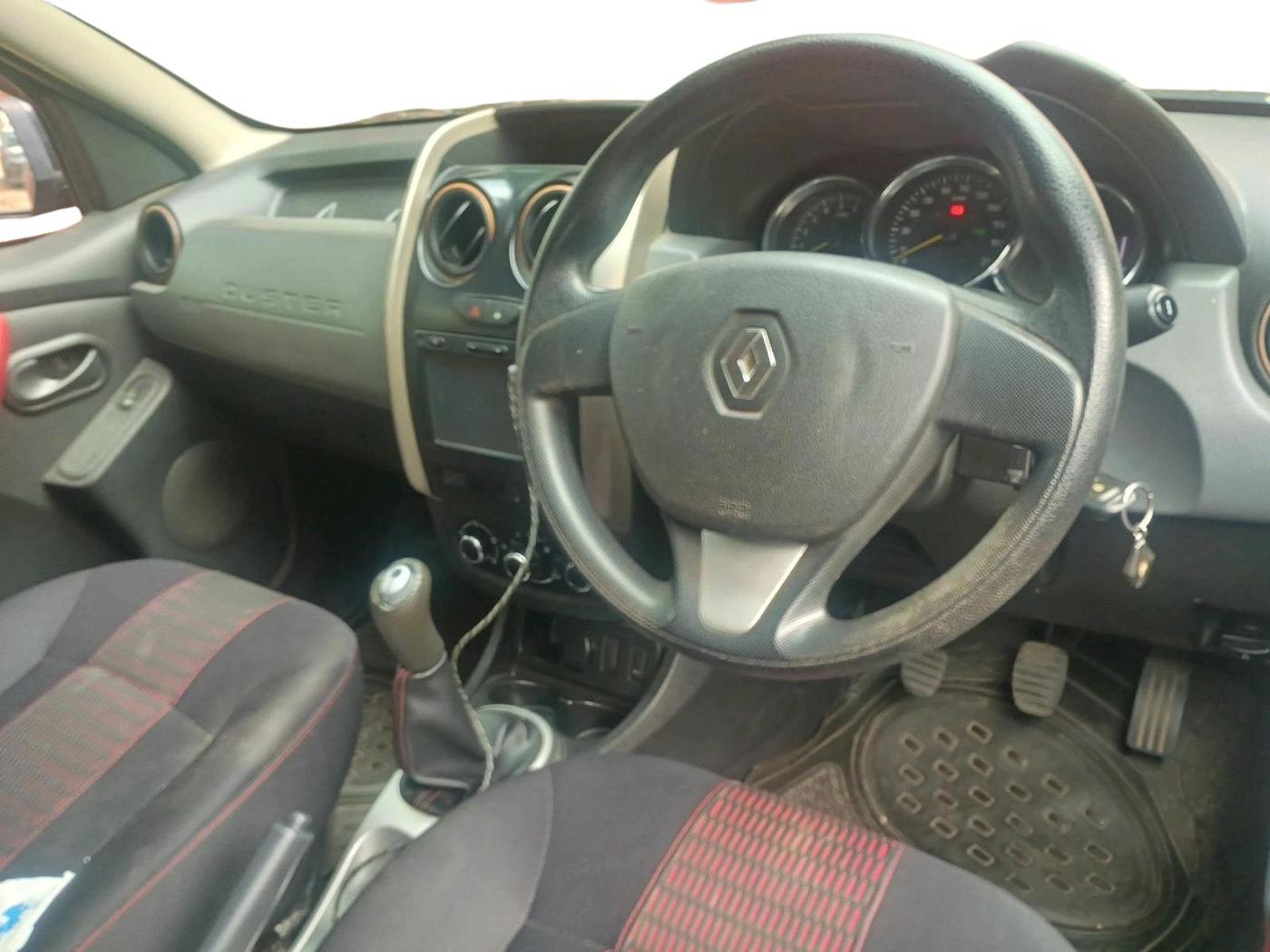 2017 Renault Duster 85 PS RXS MT DIESEL, Diesel, Manual, 69,141 km, interior