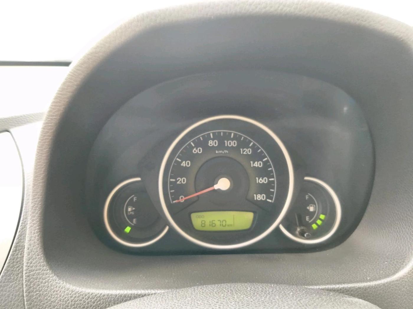 2013 Hyundai Eon ERA + LPG, Petrol, Manual, 81,670 km, interior