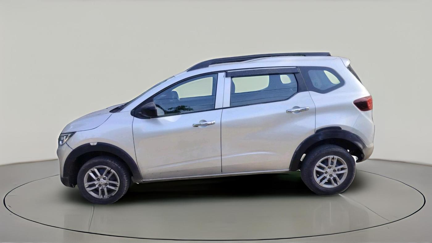 2024 Renault TRIBER RXL MT, Petrol, Manual, 68,014 km, exterior