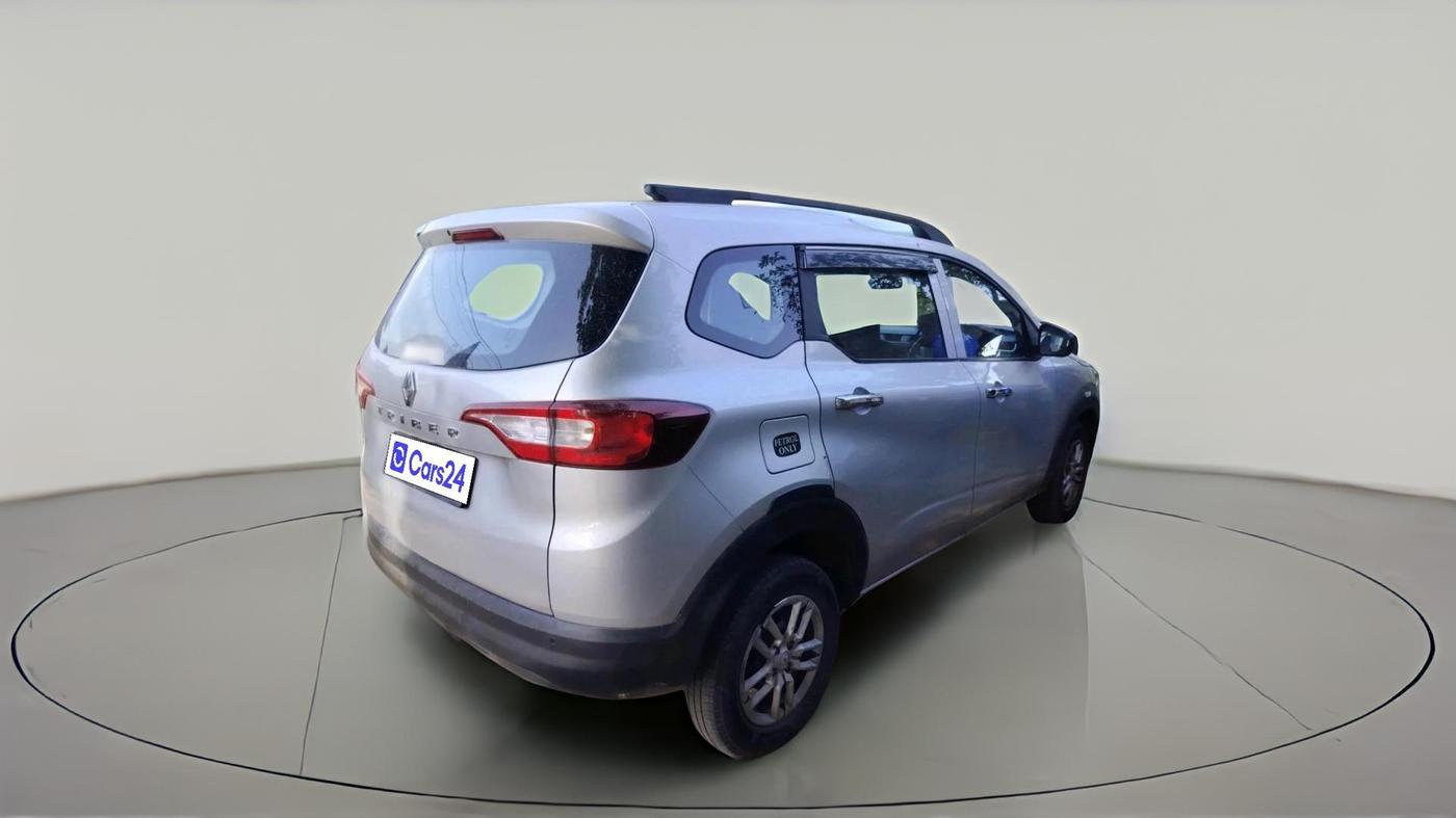 2024 Renault TRIBER RXL MT, Petrol, Manual, 68,014 km, exterior