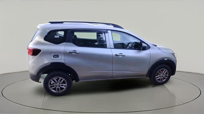 2024 Renault TRIBER RXL MT, Petrol, Manual, 68,014 km, exterior