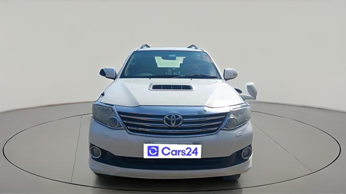 2014 Toyota Fortuner 3.0 4X2 AT, Diesel, Automatic, 1,56,200 km, exterior