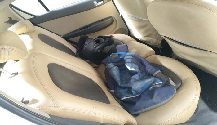 2012 Hyundai i20 SPORTZ 1.2, Petrol, Manual, 1,28,541 km, interior