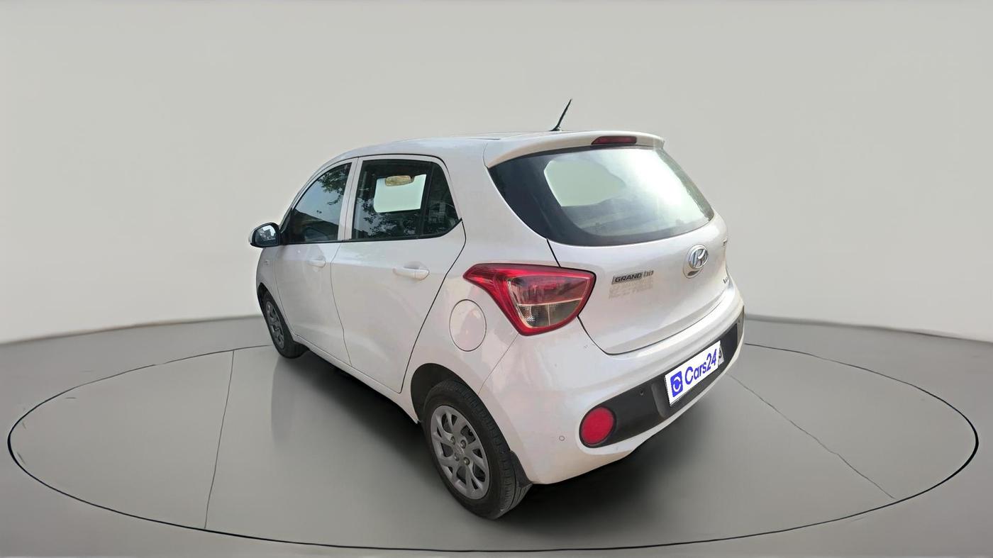 2017 Hyundai Grand i10 SPORTZ 1.2 KAPPA VTVT, CNG, Manual, 61,344 km, exterior