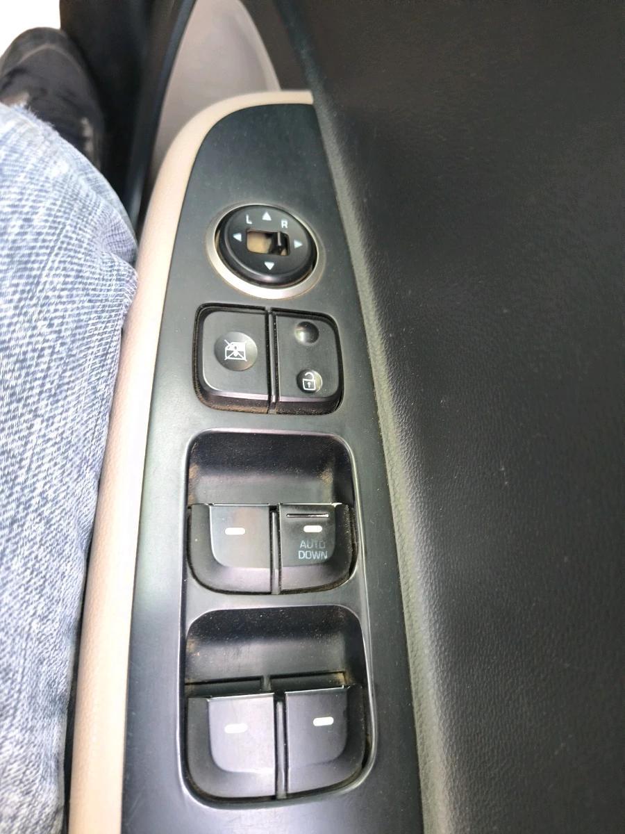 2017 Hyundai Grand i10 SPORTZ 1.2 KAPPA VTVT, CNG, Manual, 61,344 km, interior