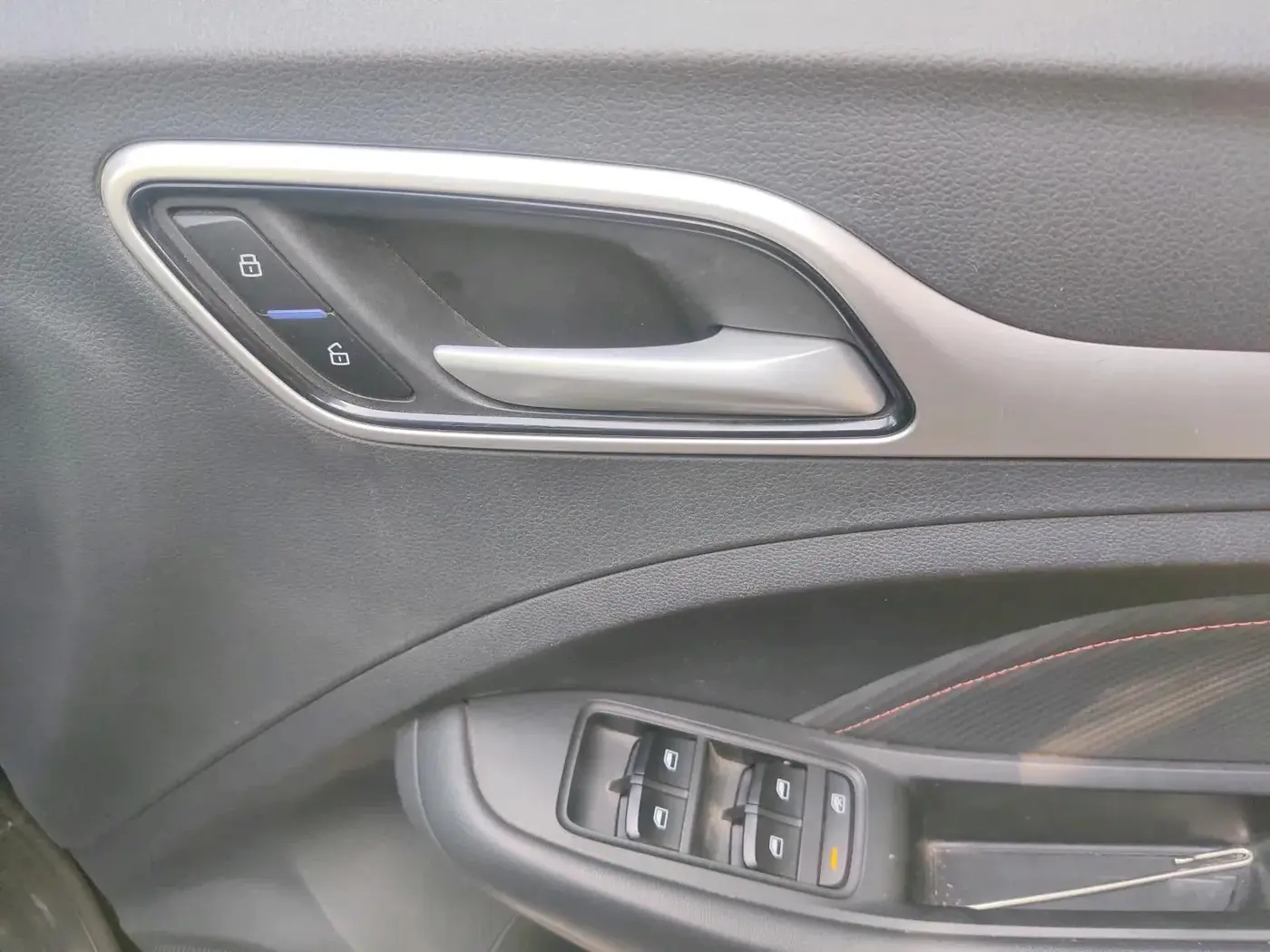 2025 MG ZS EV Exclusive Plus, Electric, Automatic, 10,300 km, interior
