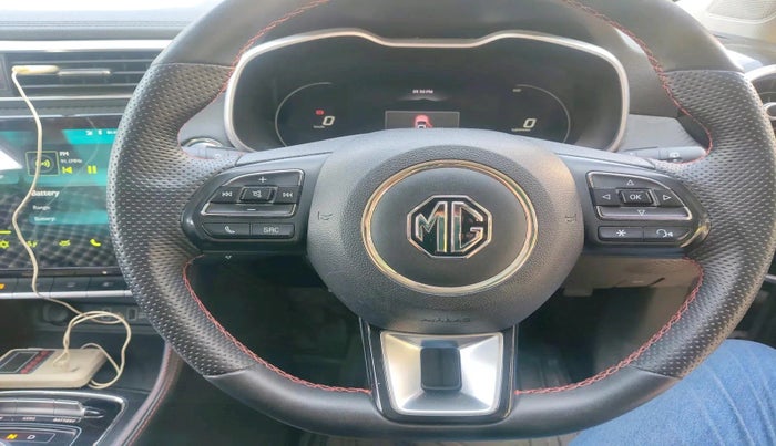 2025 MG ZS EV Exclusive Plus, Electric, Automatic, 10,300 km, interior