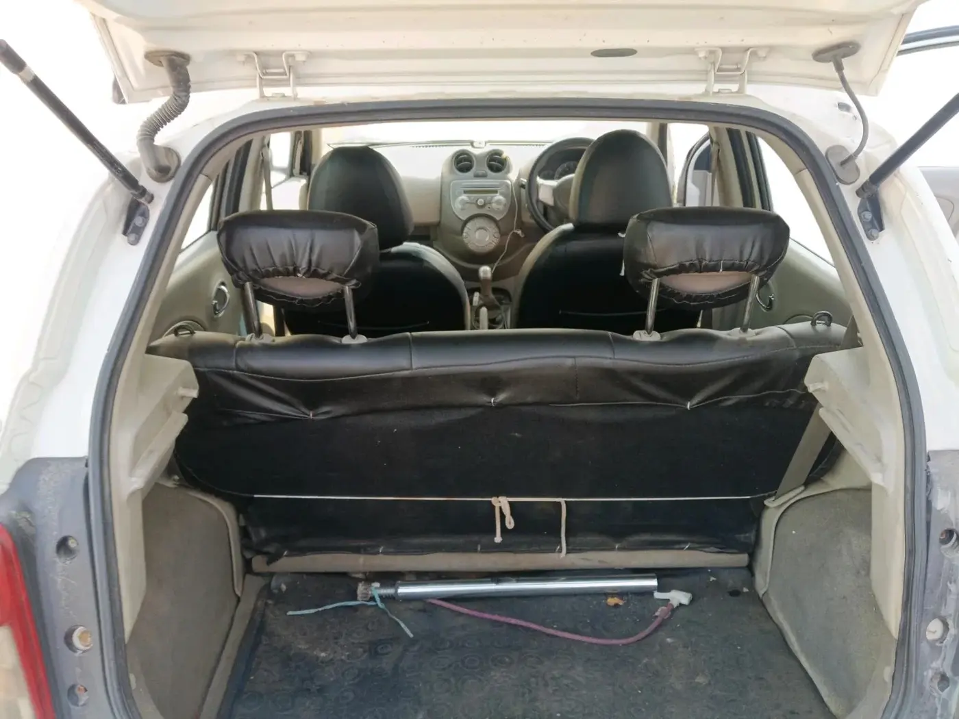 2011 Nissan Micra XV DIESEL, Diesel, Manual, 1,33,731 km, exterior
