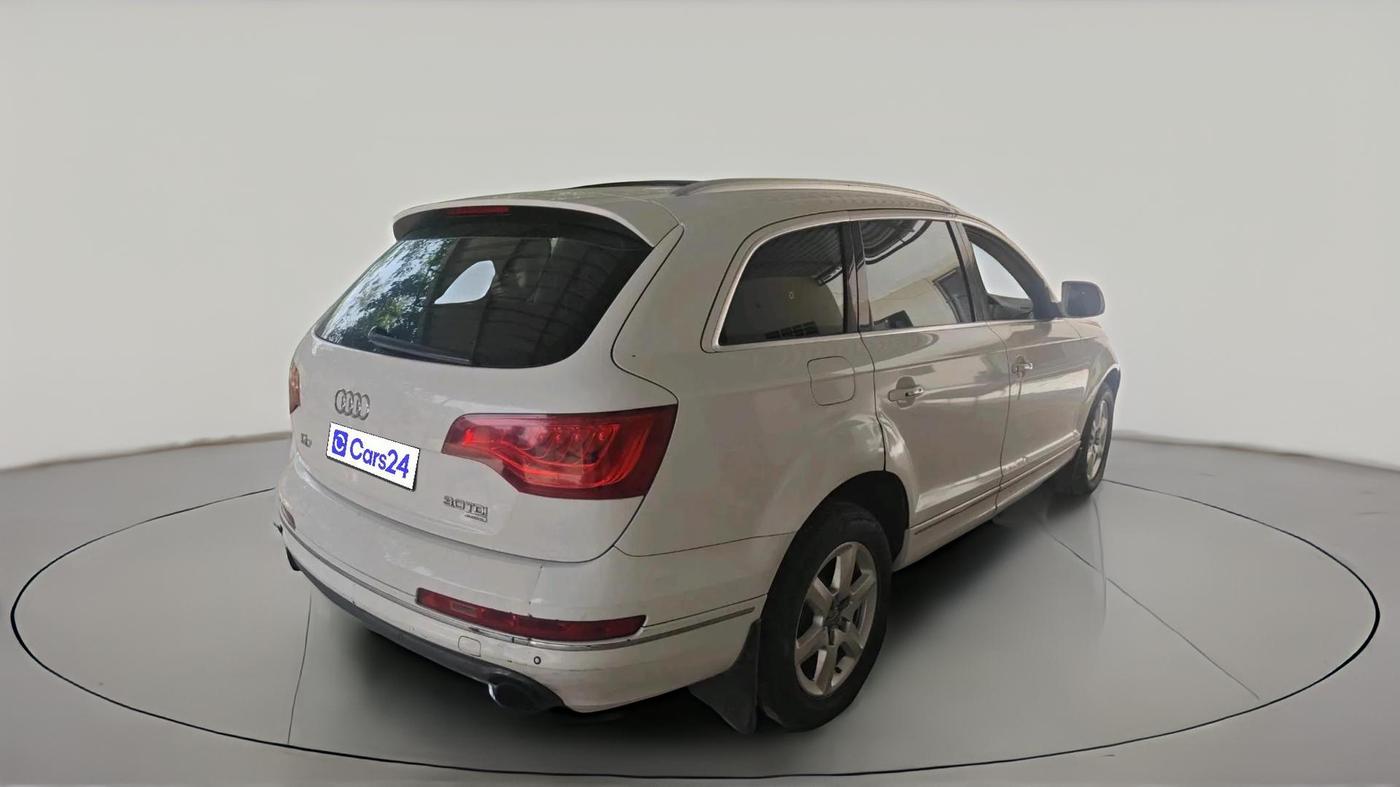 2013 Audi Q7 3.0 TDI QUATTRO, Diesel, Automatic, 2,13,423 km, exterior
