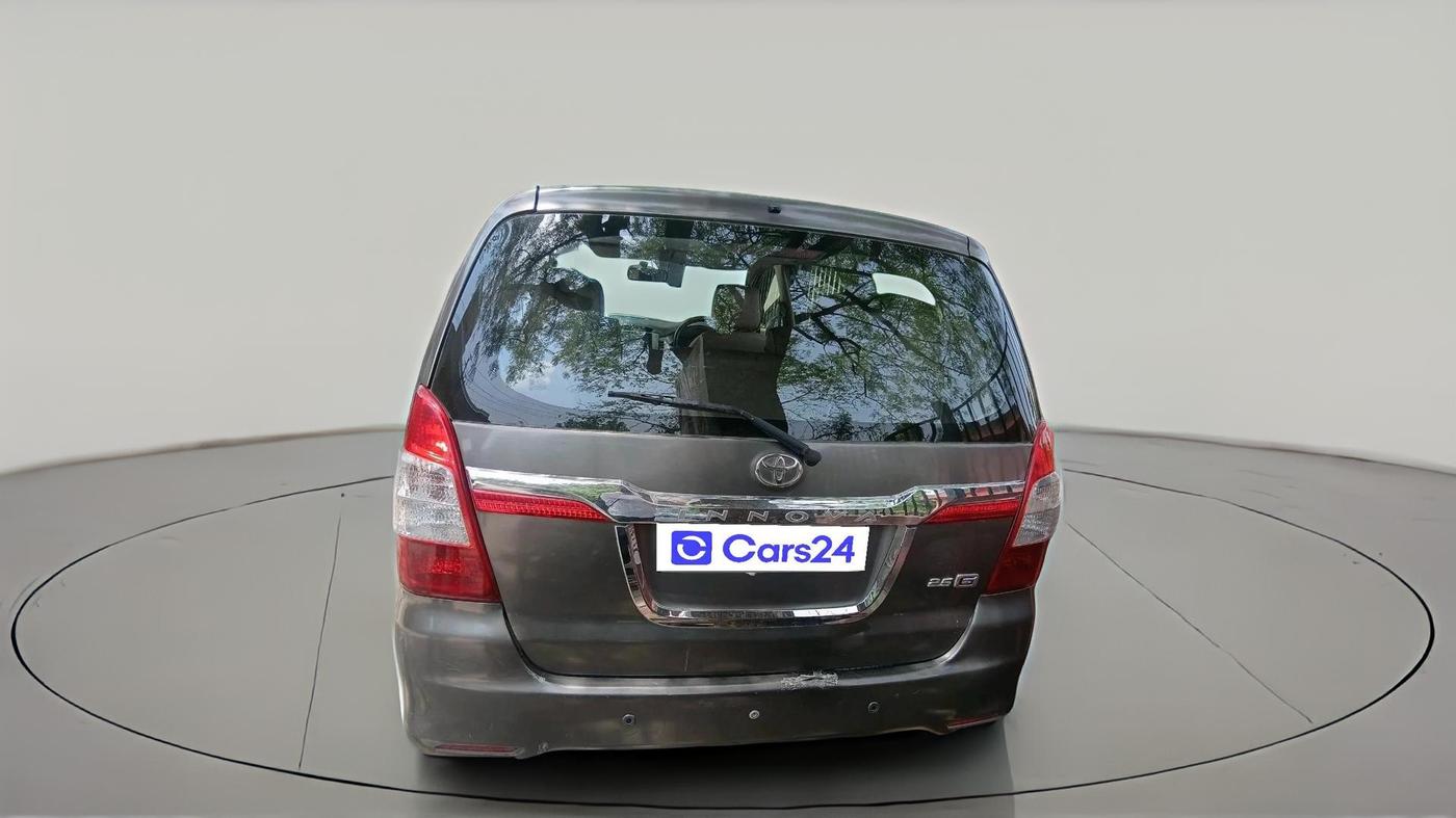 2012 Toyota Innova 2.5 GX 8 STR, Diesel, Manual, 1,41,268 km, exterior