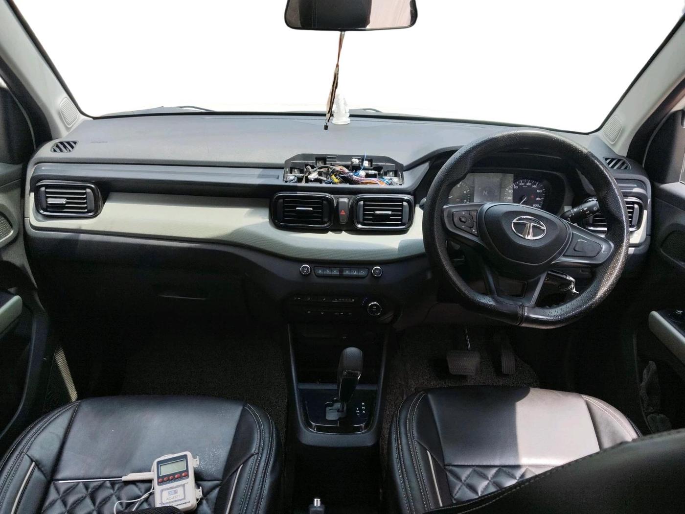 2023 Tata PUNCH ADVENTURE AMT, Petrol, Automatic, 40,856 km, interior