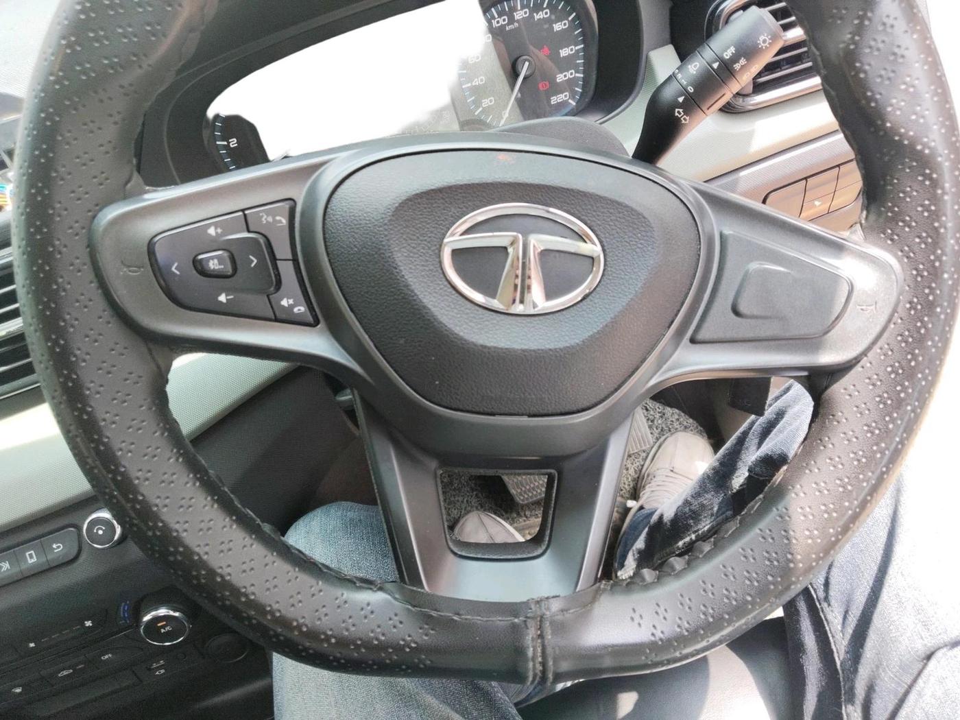 2023 Tata PUNCH ADVENTURE AMT, Petrol, Automatic, 40,856 km, interior