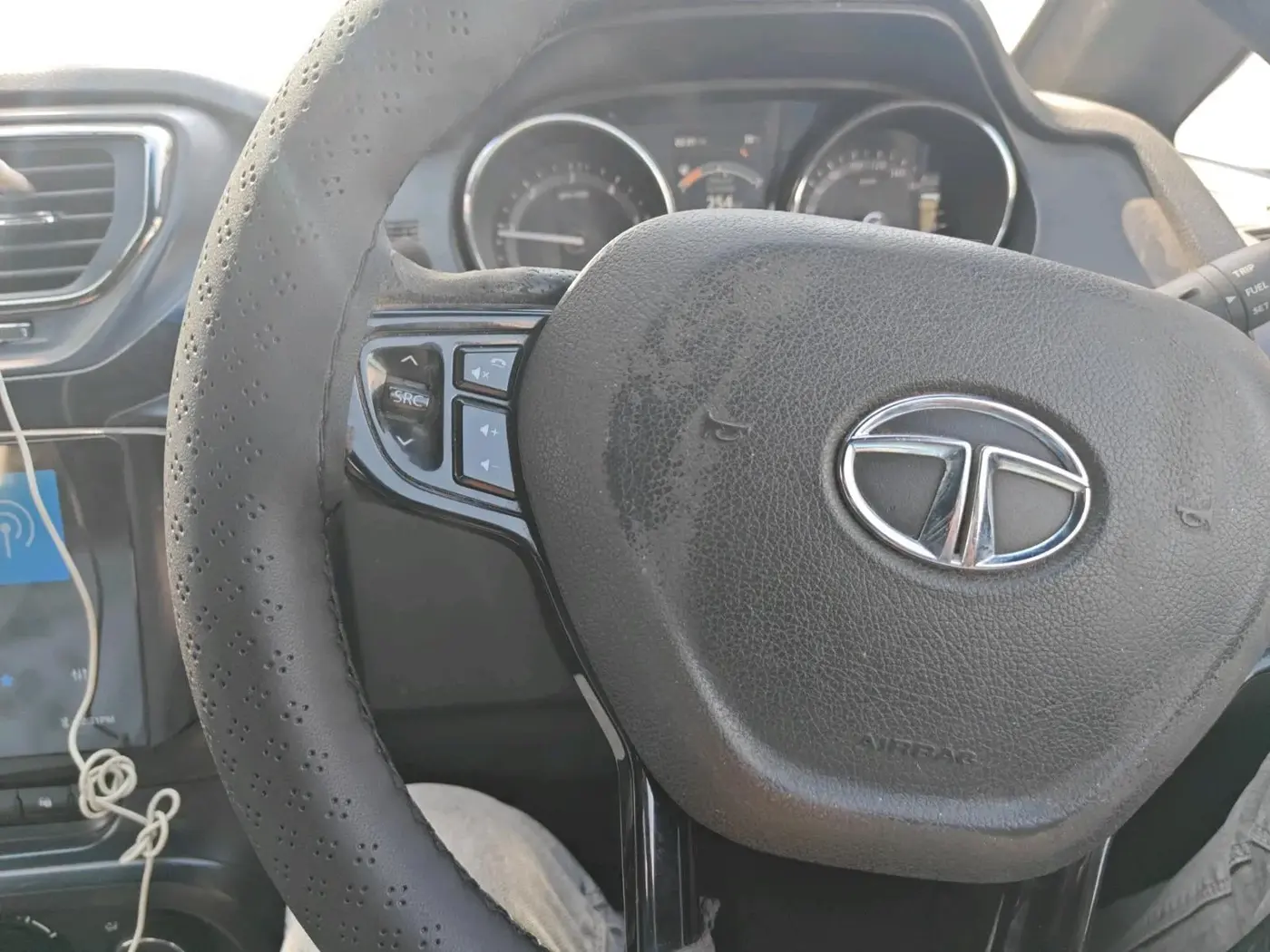 2018 Tata Hexa XE 4X2 7 STR, Diesel, Manual, 1,50,400 km, interior
