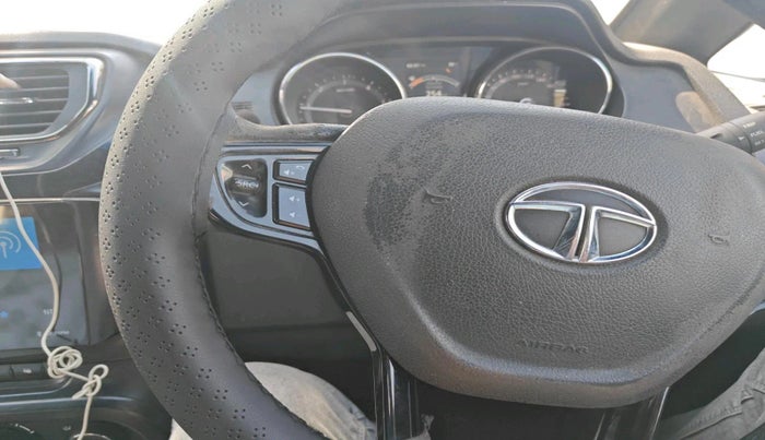 2018 Tata Hexa XE 4X2 7 STR, Diesel, Manual, 1,50,400 km, interior