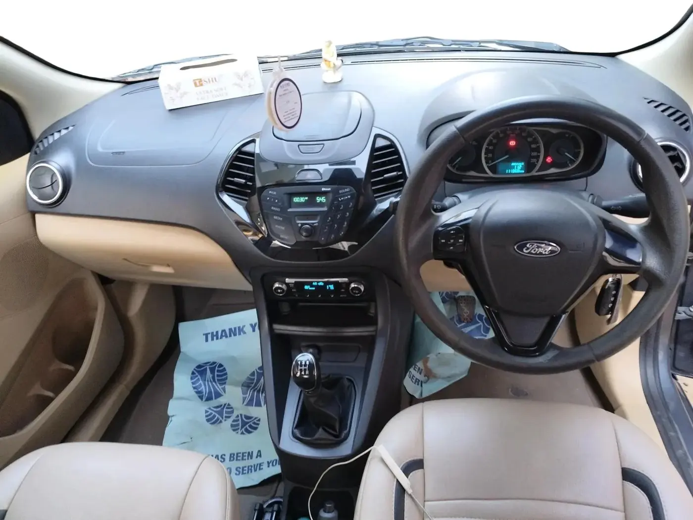 2017 Ford Figo Aspire TITANIUM 1.2 PETROL, Petrol, Manual, 1,11,368 km, interior