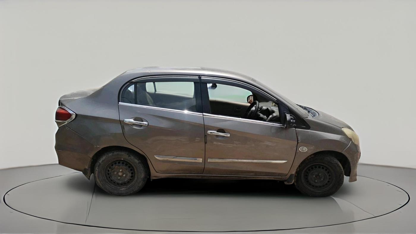 2013 Honda Amaze 1.5L I-DTEC S, Diesel, Manual, 1,06,784 km, exterior