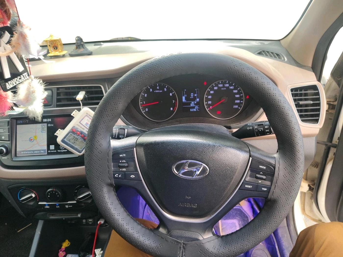 2019 Hyundai Elite i20 SPORTZ PLUS 1.2, Petrol, Manual, 66,967 km, interior