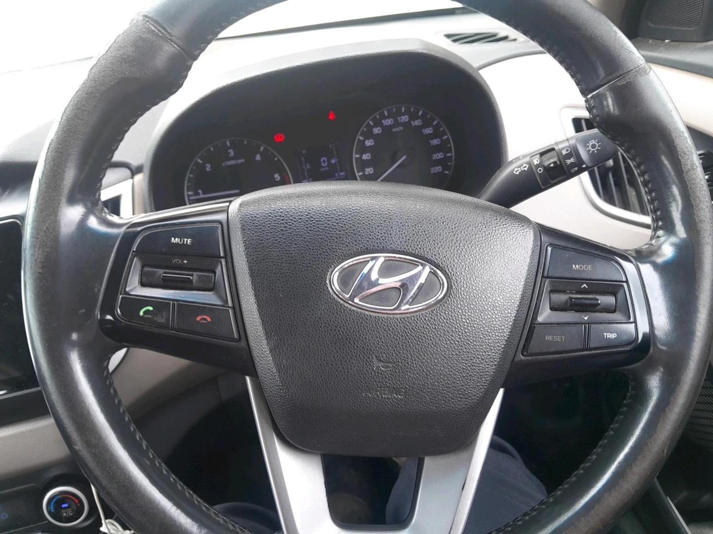 2017 Hyundai Creta SX PLUS AT 1.6 DIESEL, Diesel, Automatic, 1,50,050 km, interior