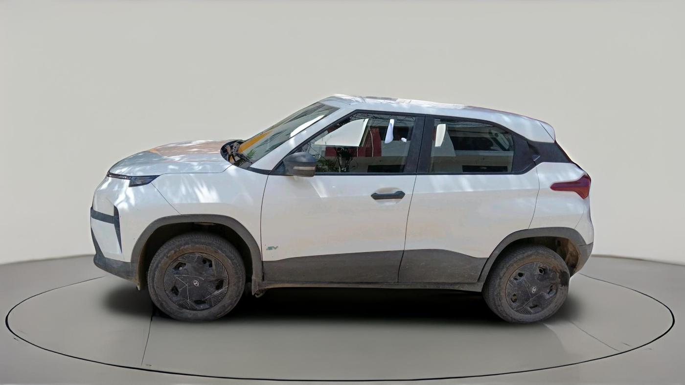 2025 Tata PUNCH EV SMART 3.3, Electric, Automatic, 31,970 km, exterior