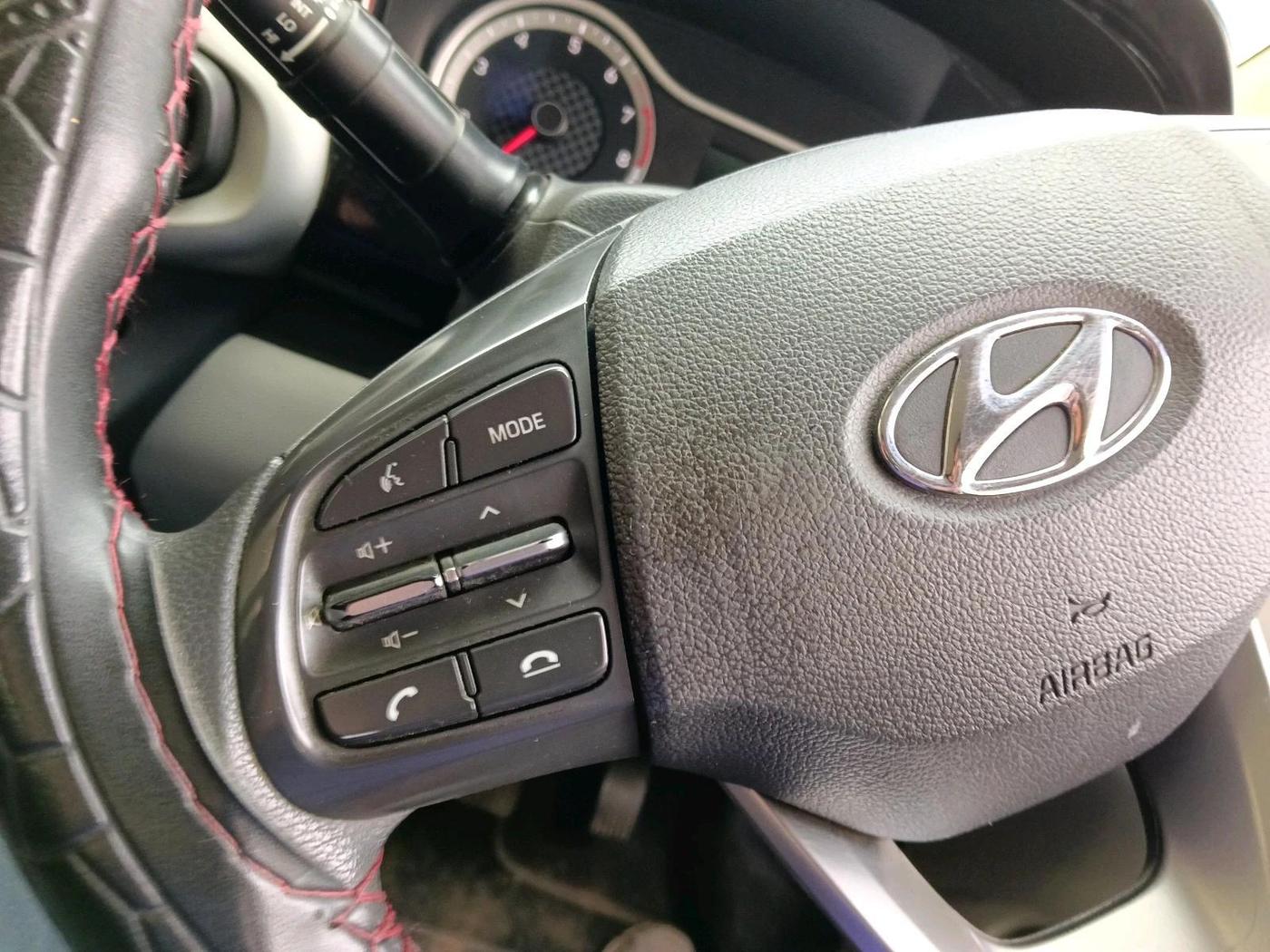 2020 Hyundai GRAND I10 NIOS SPORTZ 1.2 KAPPA VTVT, Petrol, Manual, 68,511 km, interior