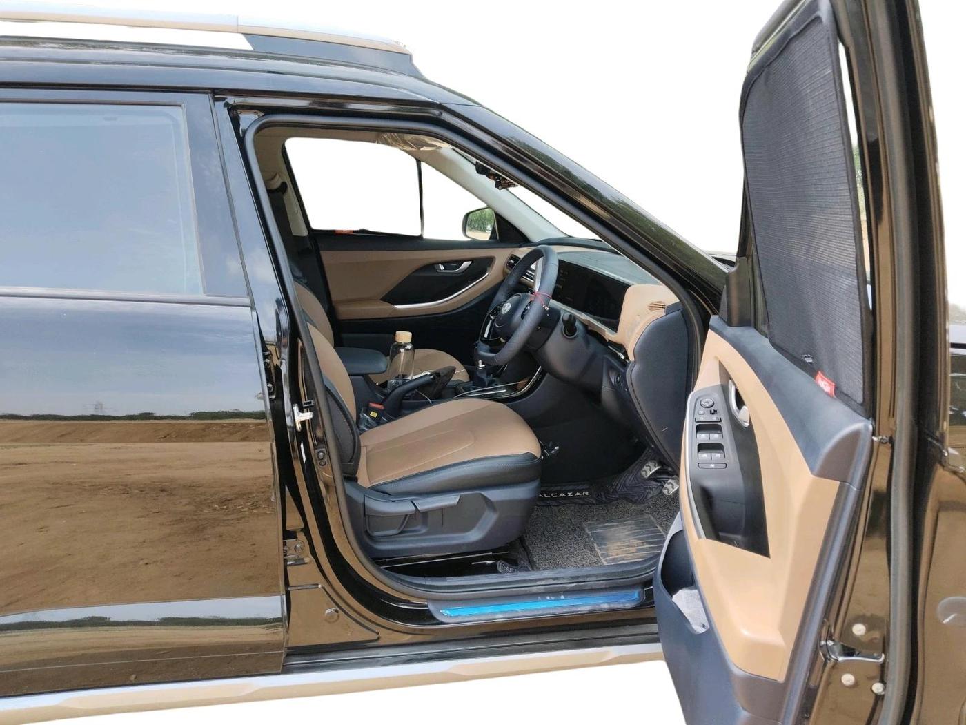 2026 Hyundai ALCAZAR Corporate Diesel 1.5L Turbo MT 7 STR, Diesel, Manual, 1,844 km, interior