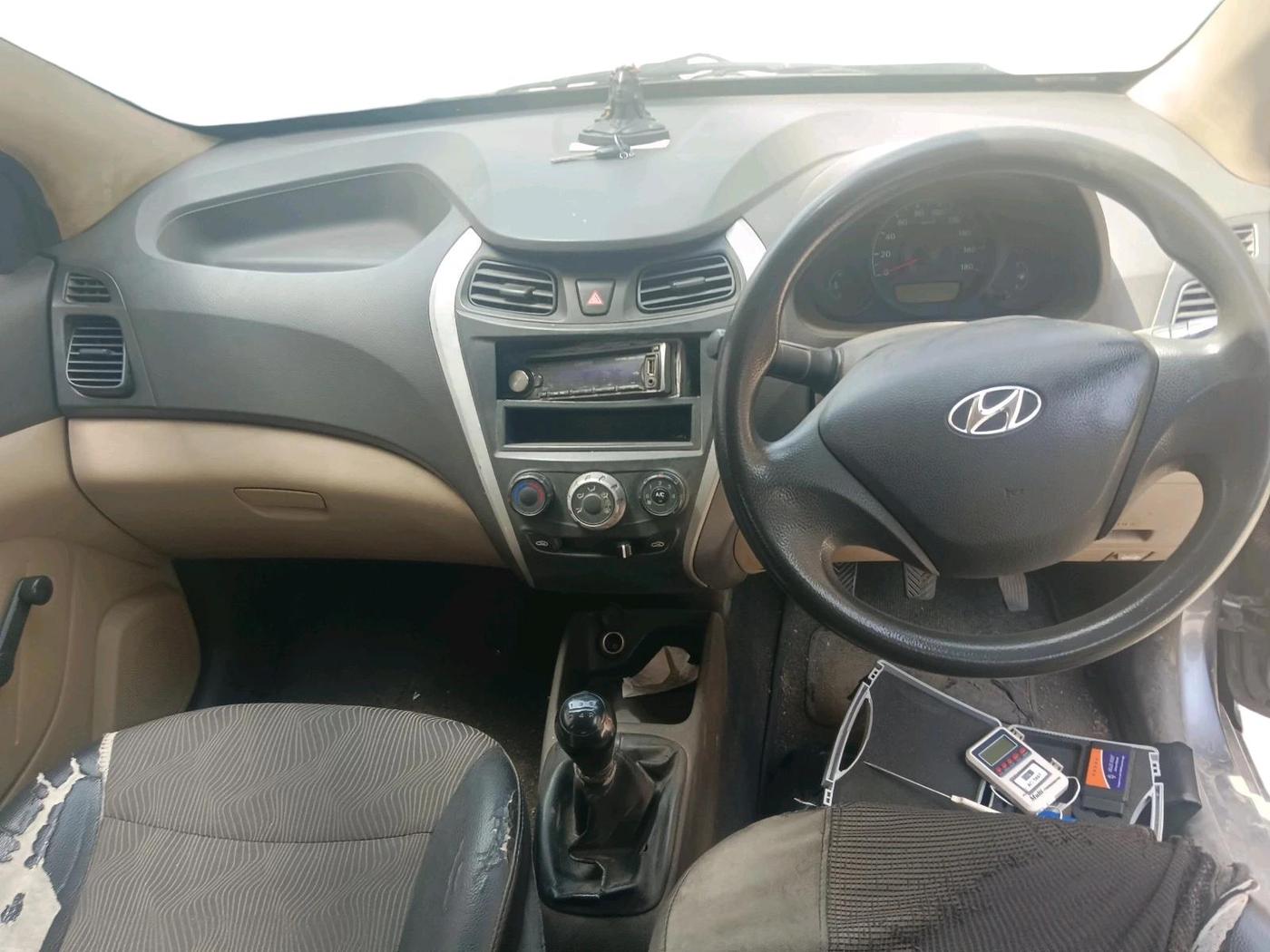 2011 Hyundai Eon D-LITE, Petrol, Manual, 1,24,795 km, interior