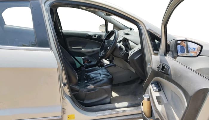 2013 Ford Ecosport TITANIUM 1.5L DIESEL, Diesel, Manual, 1,54,924 km, interior