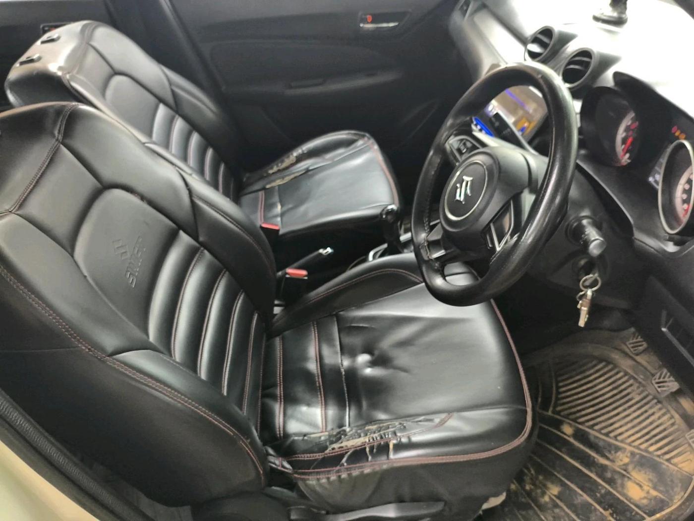 2024 Maruti Swift VXI, Petrol, Manual, 49,208 km, interior