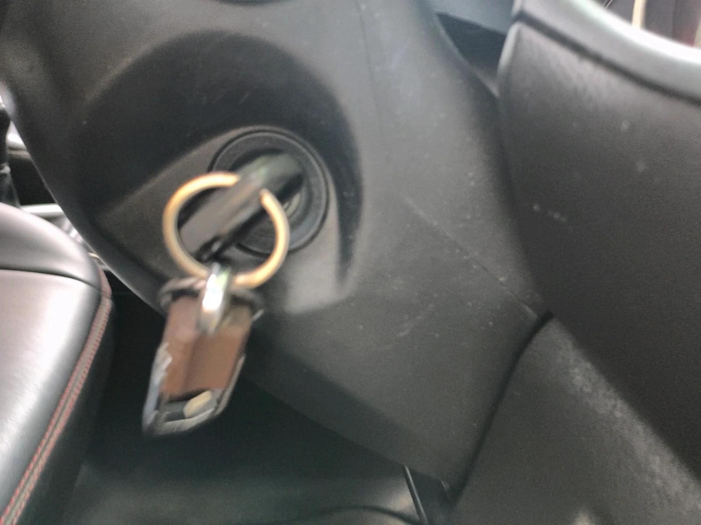 2024 Maruti Swift VXI, Petrol, Manual, 49,208 km, interior