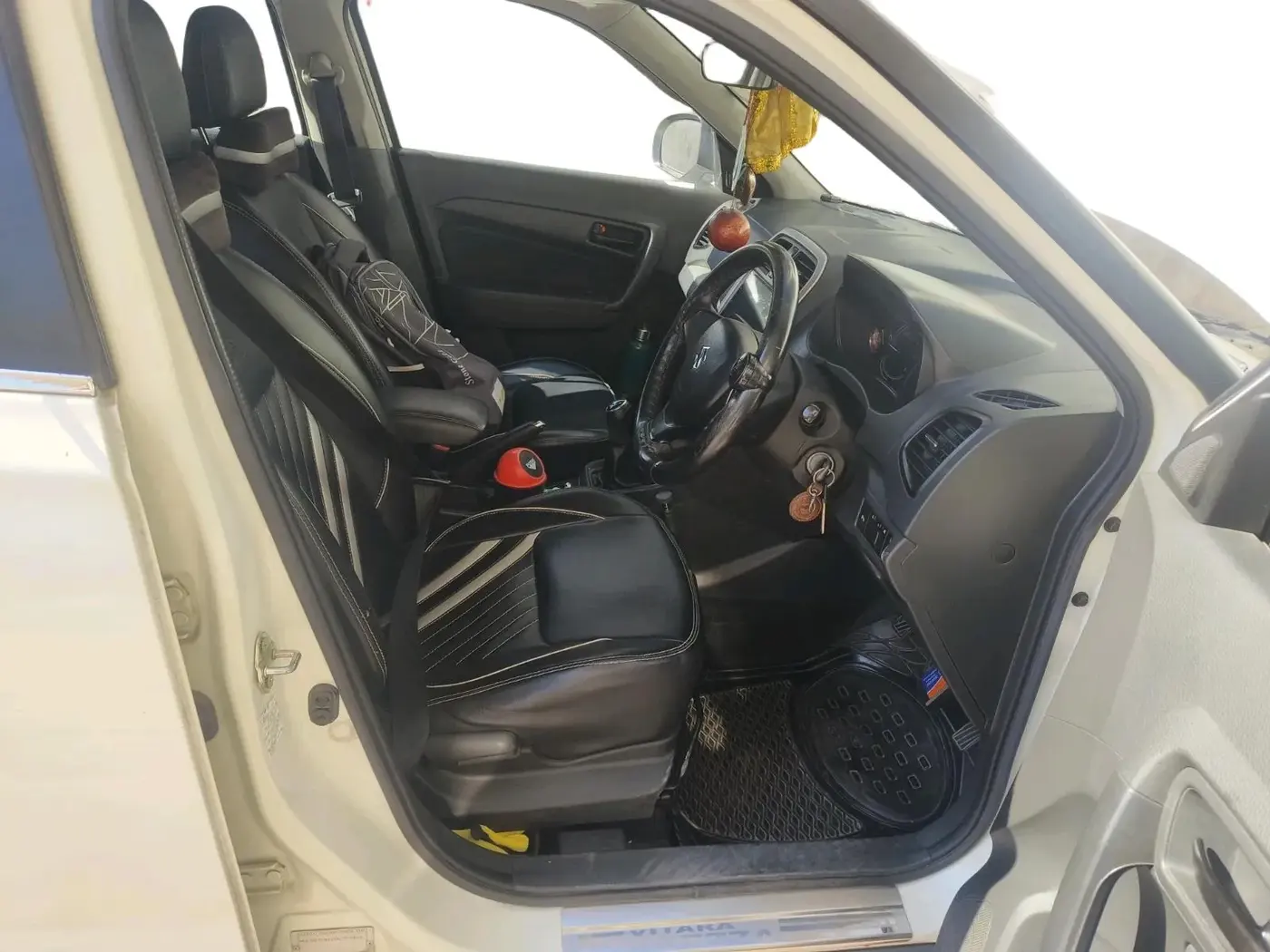 2017 Maruti Vitara Brezza VDI (O), Diesel, Manual, 78,601 km, interior