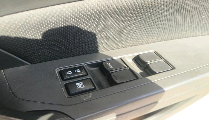 2017 Maruti Vitara Brezza VDI (O), Diesel, Manual, 78,601 km, interior