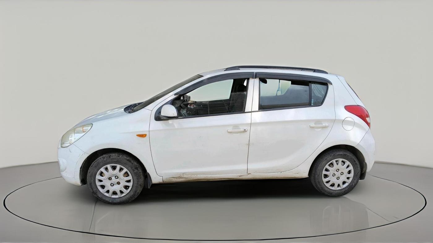 2011 Hyundai i20 MAGNA 1.2, Petrol, Manual, 97,560 km, exterior