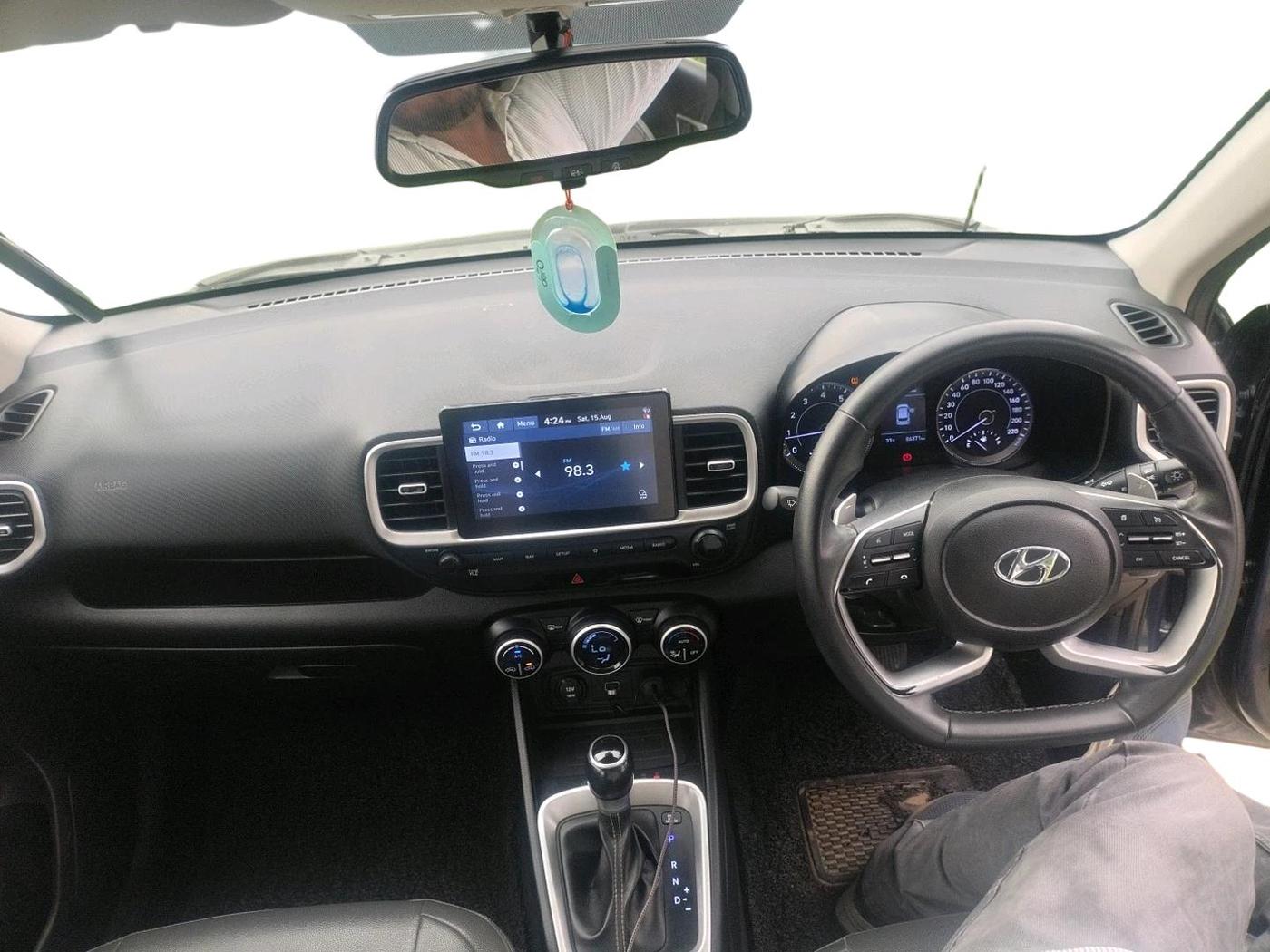 2021 Hyundai VENUE SX PLUS 1.0 TURBO DCT, Petrol, Automatic, 86,371 km, interior