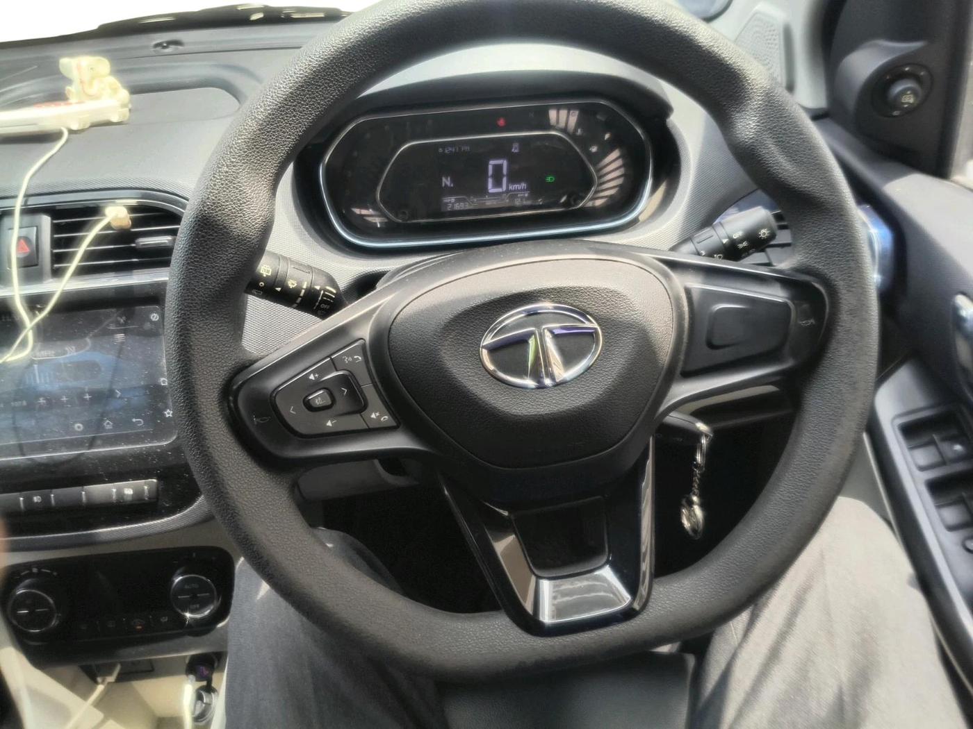 2022 Tata Tiago XZA PLUS PETROL, Petrol, Automatic, 18,573 km, interior