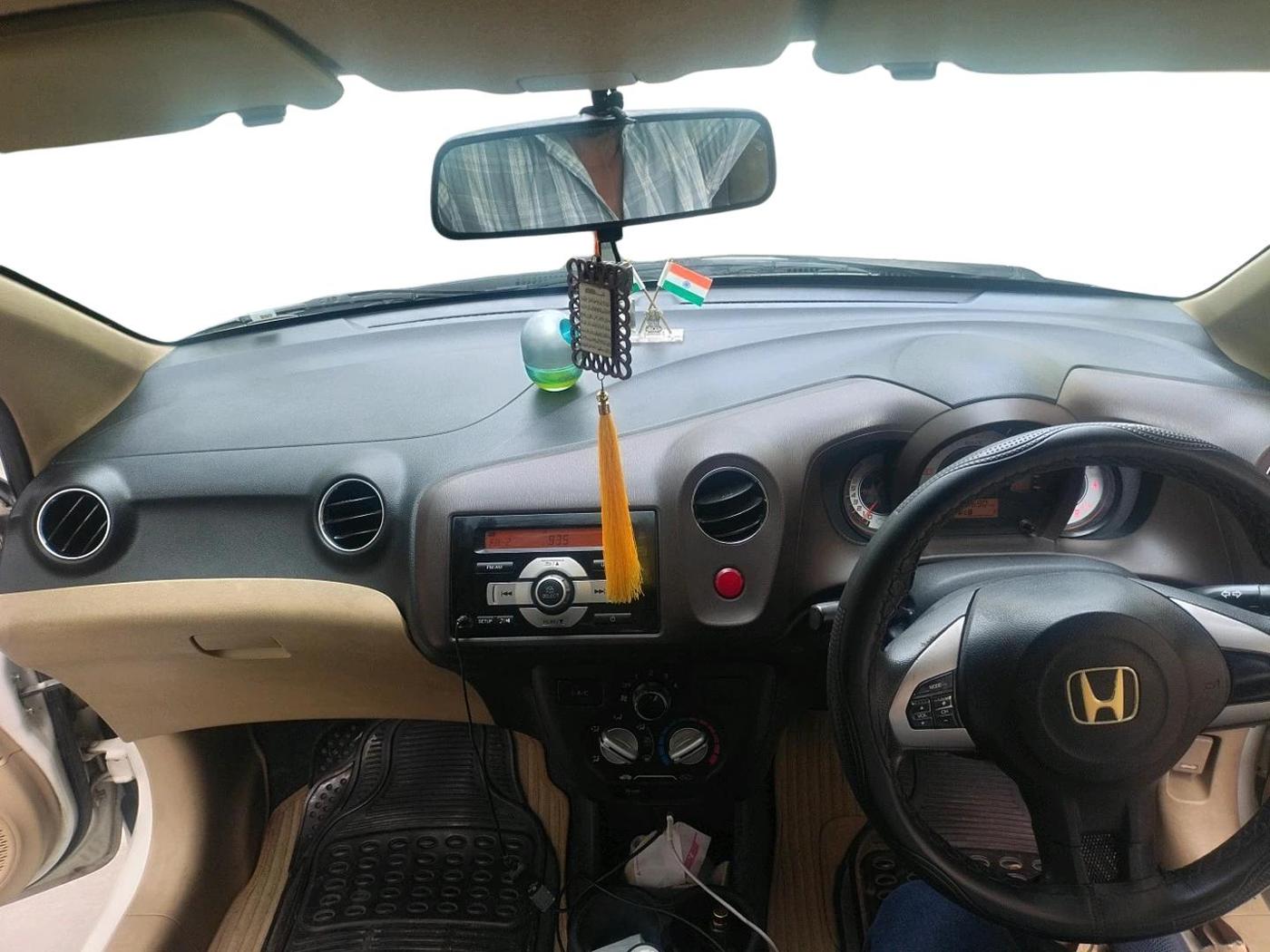2012 Honda Brio S MT, Petrol, Manual, 81,690 km, interior
