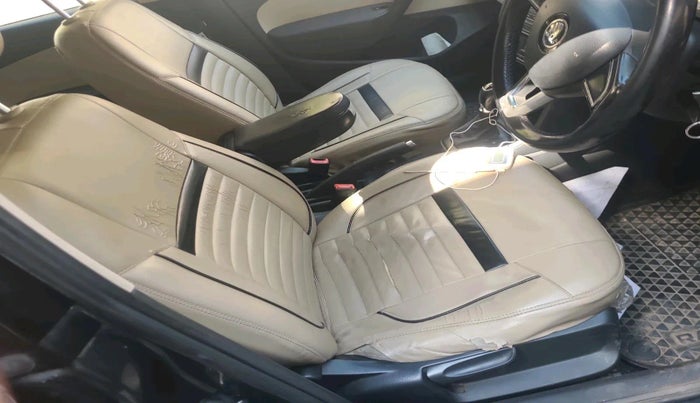 2017 Skoda Rapid AMBITION 1.5 TDI AT, Diesel, Automatic, 1,18,888 km, interior