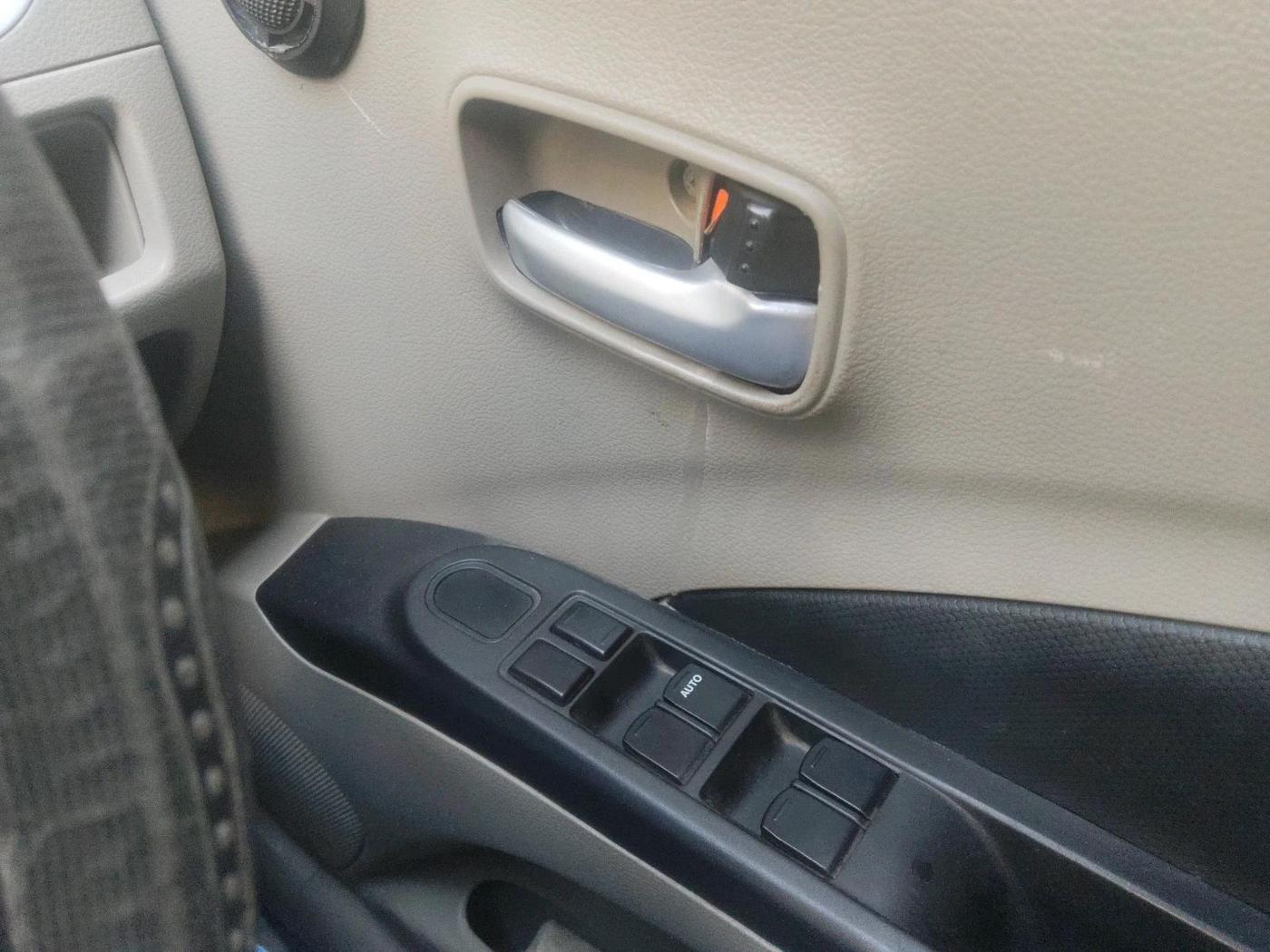 2015 Maruti Celerio VXI, CNG, Manual, 1,57,358 km, interior