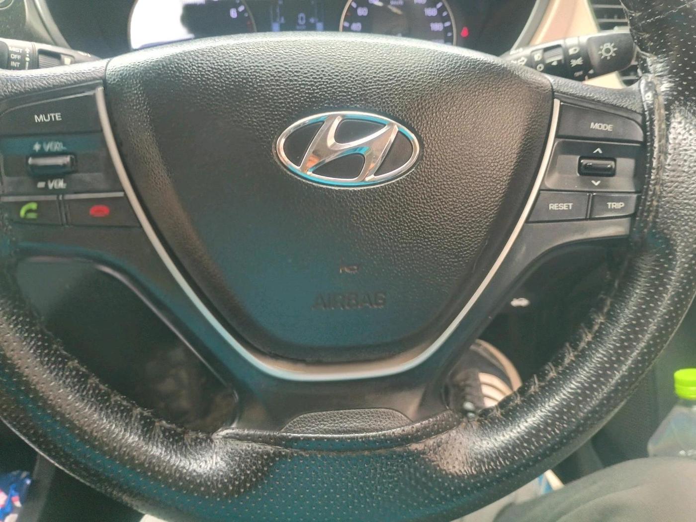 2017 Hyundai Elite i20 SPORTZ 1.2, Petrol, Manual, 76,377 km, interior