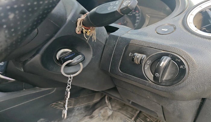 2013 Ford Figo LXI 1.2 PETROL, Petrol, Manual, 98,489 km, interior