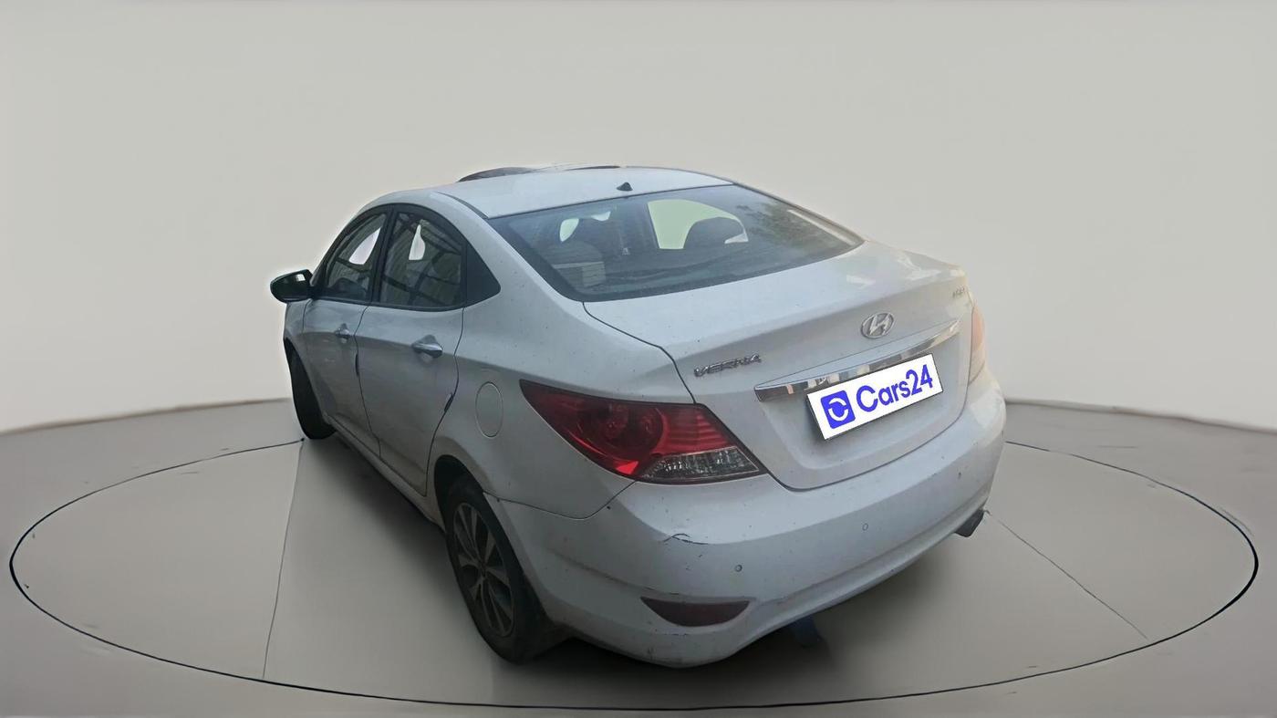 2014 Hyundai Verna FLUIDIC 1.6 CRDI SX OPT, Diesel, Manual, 1,37,453 km, exterior