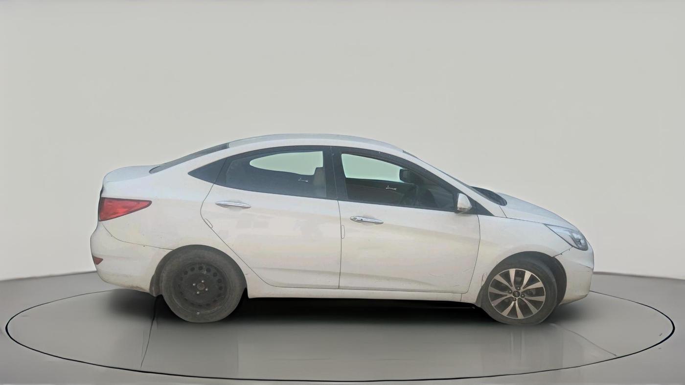 2014 Hyundai Verna FLUIDIC 1.6 CRDI SX OPT, Diesel, Manual, 1,37,453 km, exterior