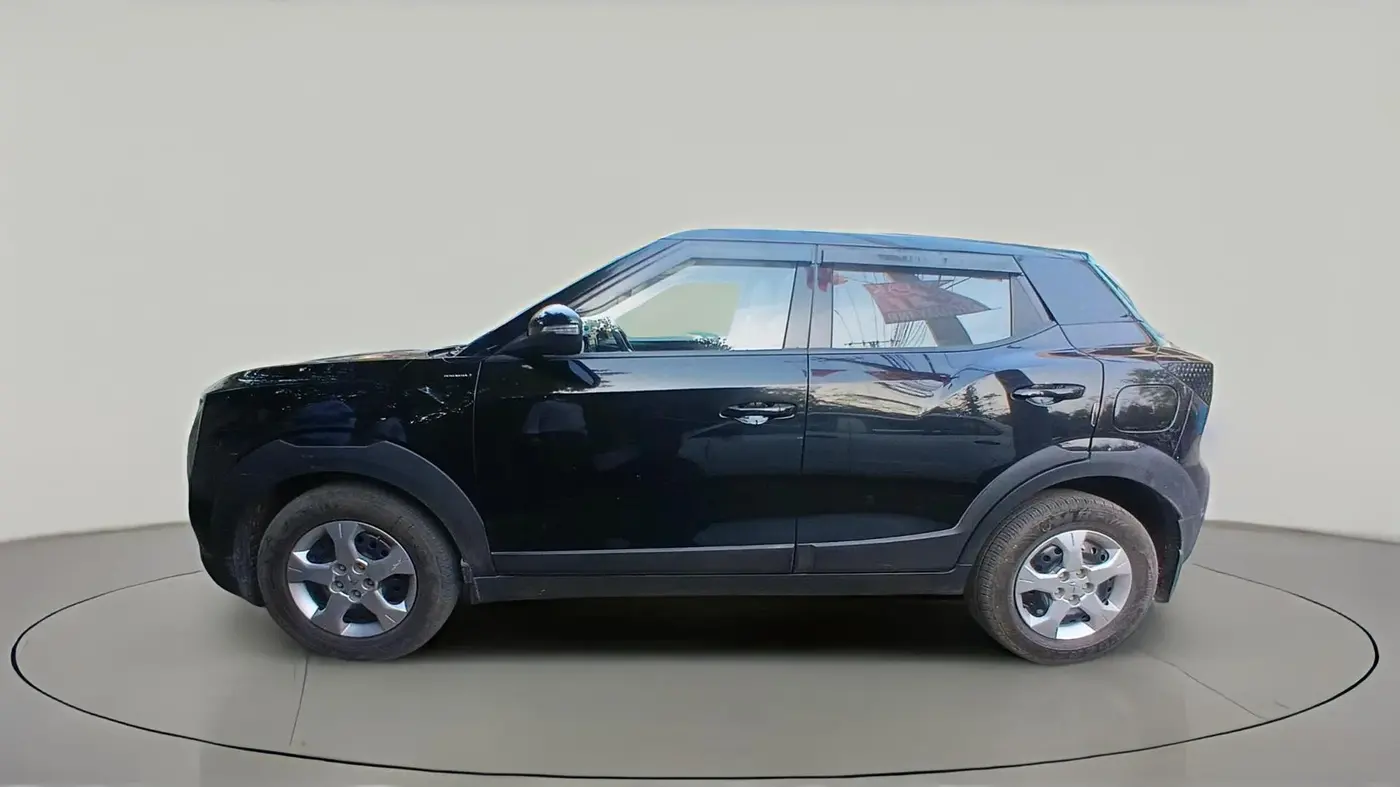 2025 Mahindra XUV 3XO MX2 Pro 1.2 L TCMPFI AT, Petrol, Automatic, 14,430 km, exterior