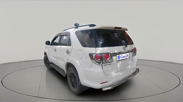 2015 Toyota Fortuner 3.0 4X4 MT, Diesel, Manual, 1,16,976 km, exterior