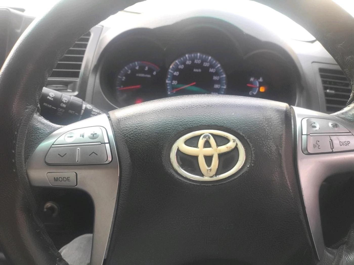 2015 Toyota Fortuner 3.0 4X4 MT, Diesel, Manual, 1,16,976 km, interior