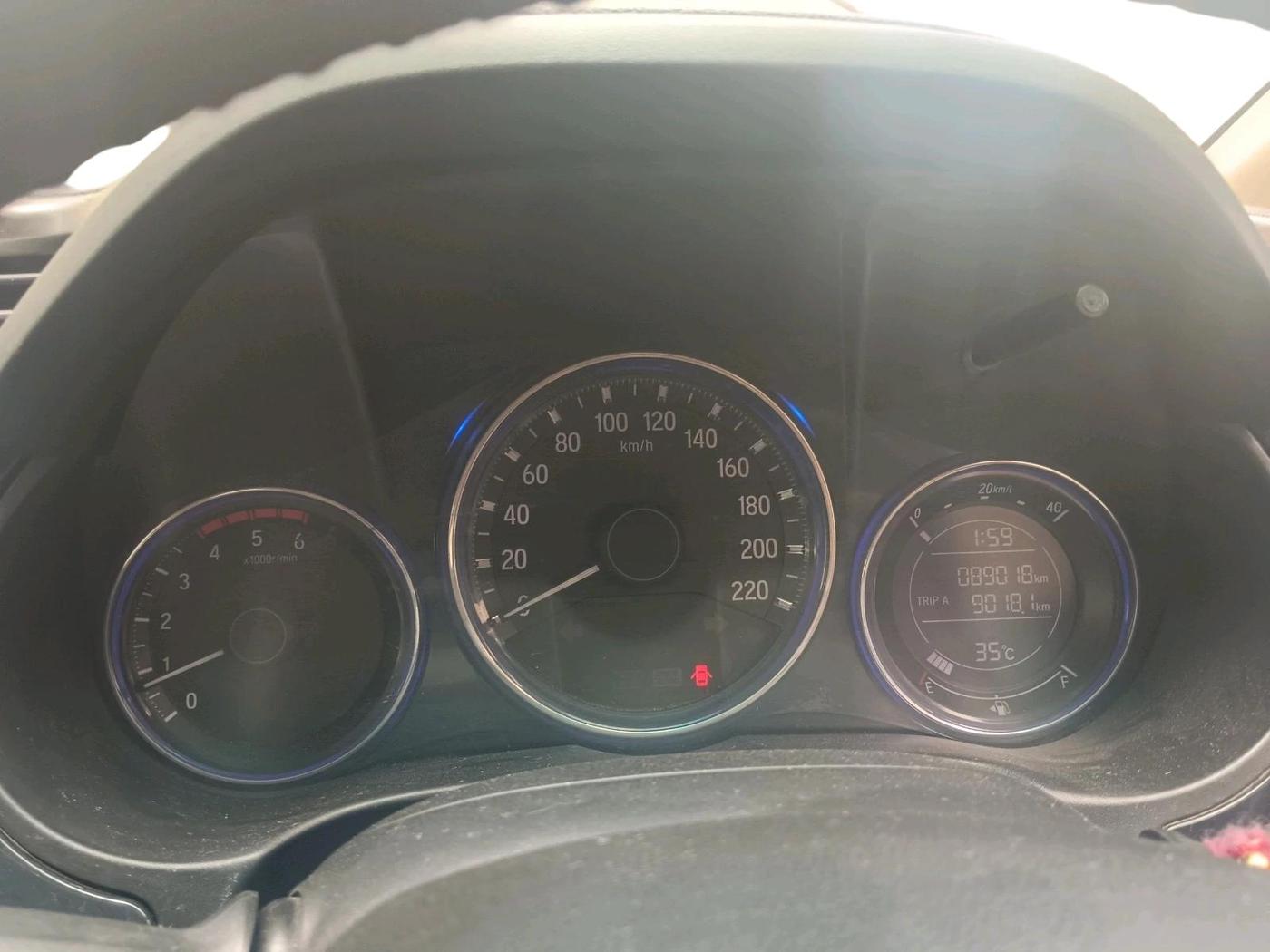 2015 Honda City 1.5L I-DTEC V, Diesel, Manual, 89,018 km, interior