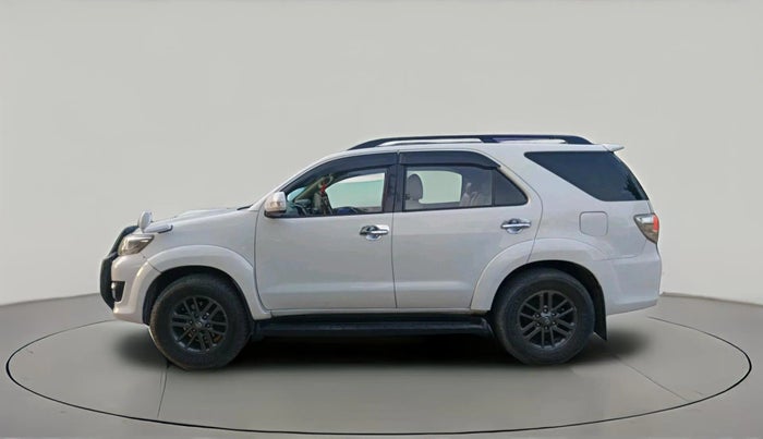 2013 Toyota Fortuner 3.0 4X4 MT, Diesel, Manual, 87,678 km, exterior